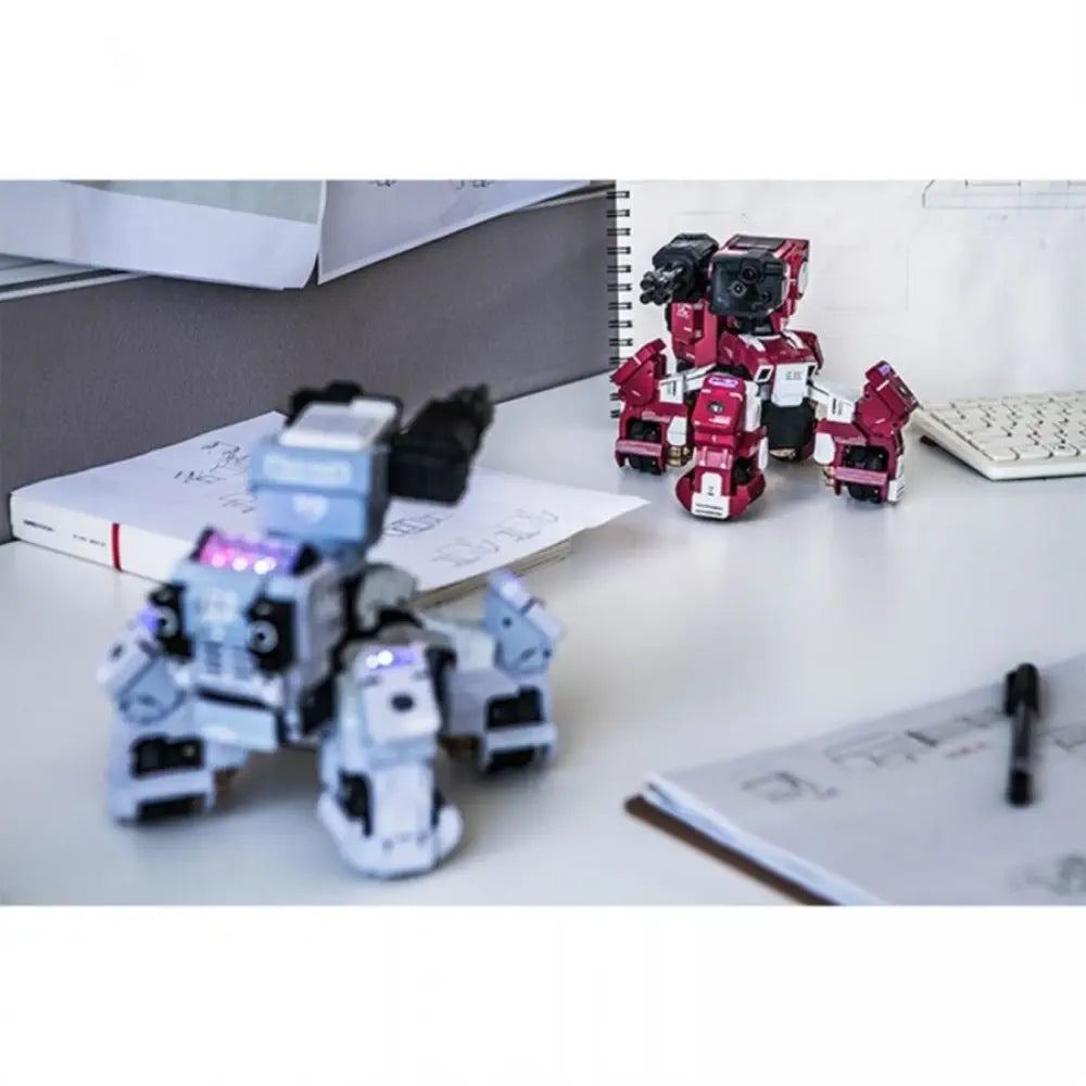 GJS ゲーミングロボット GEIO Red & BLUE 2機セットFPS カメラ付きのFPSバトルロボット「GEIO」が発売、スマートフォンで遠隔