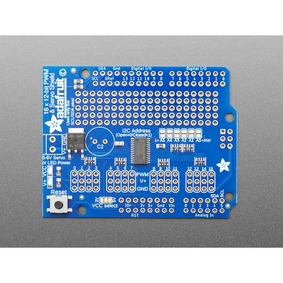 Adafruit 16チャンネル 12ビット PWM/サーボシールド - I2Cインタフェース
