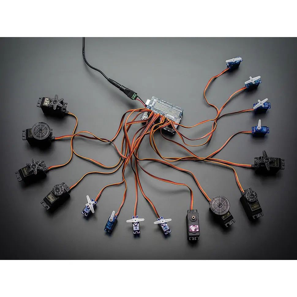 Adafruit 16チャンネル 12ビット PWM/サーボシールド - I2Cインタフェース