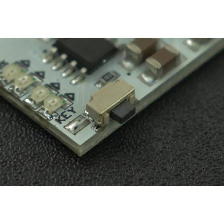 DFRobot DC - DC 充放電統合モジュール (5V / 2A)