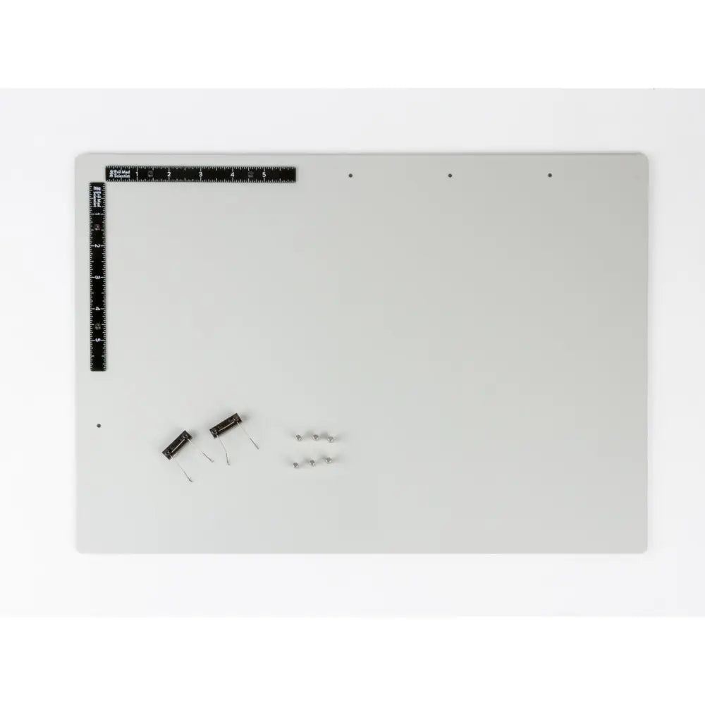Bantam Tools マグネット式イーゼル (A3/タブロイドサイズの位置決めおよび保持用)