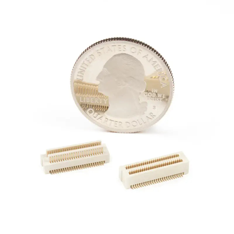 Sparkfun ボード対ボード ダブルスロット オスコネクタ - 50 ピン、0.5mm