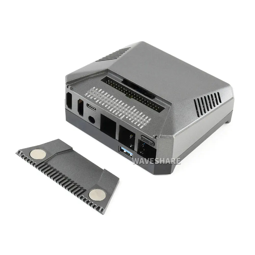 Argon 1m.2: Raspberry Pi 4用アルミケース、M.2拡張スロット付き