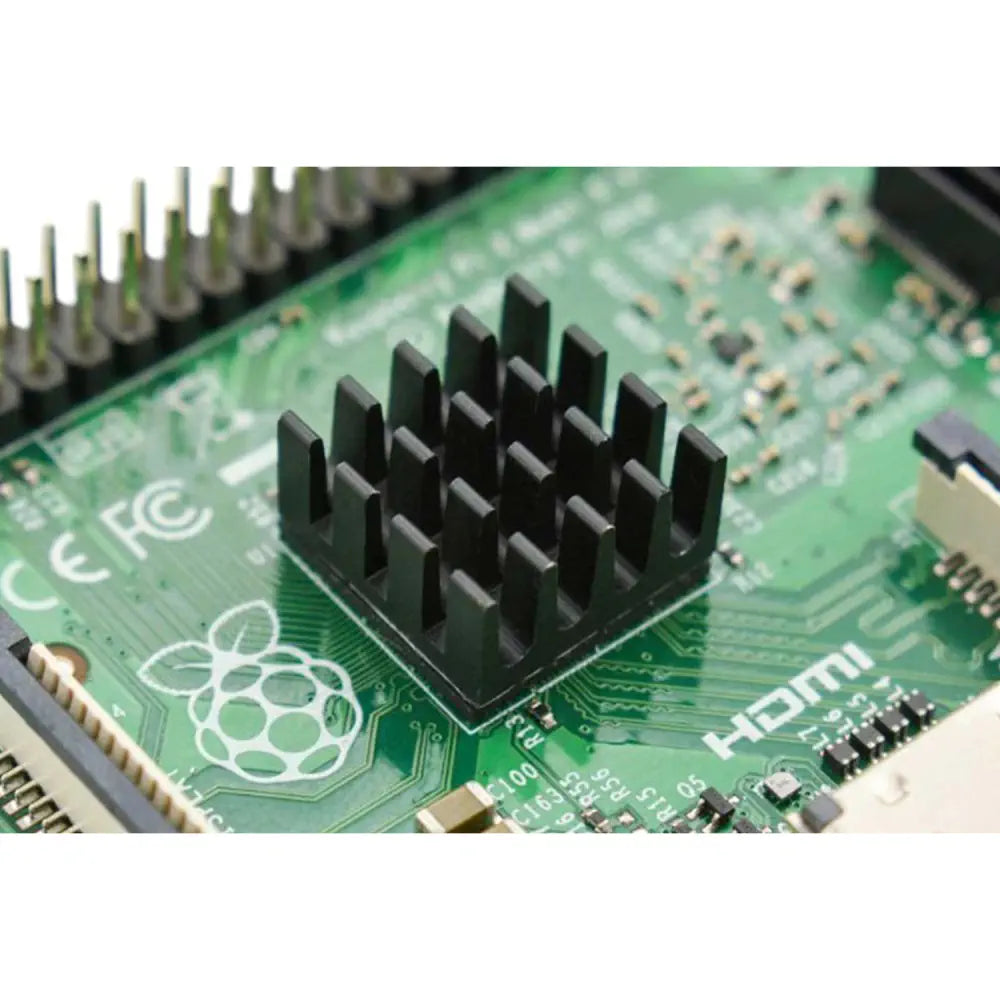 Raspberry Pi 3B+ 用 Raspberry Pi ヒートシンク パック