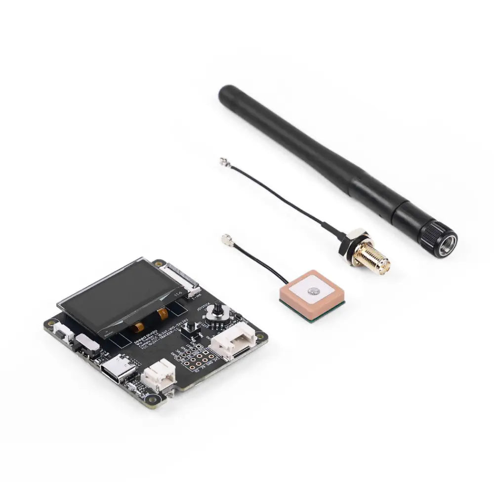 SeeedStudio Wio Tracker L1 (1.3 inch OLED搭載)